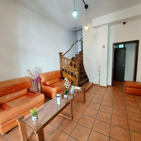 Happy Accomodation Bucharest Exterior photo