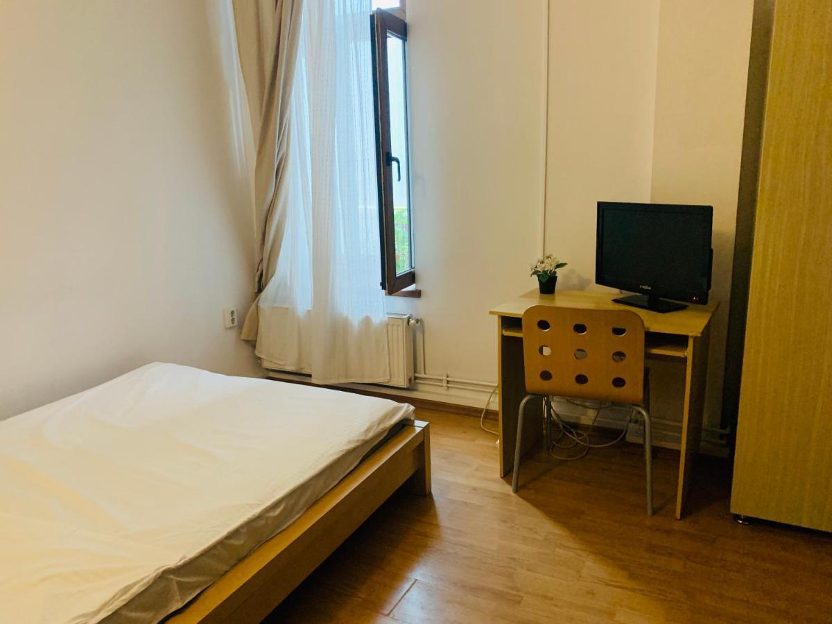 Happy Accomodation Bucharest Exterior photo