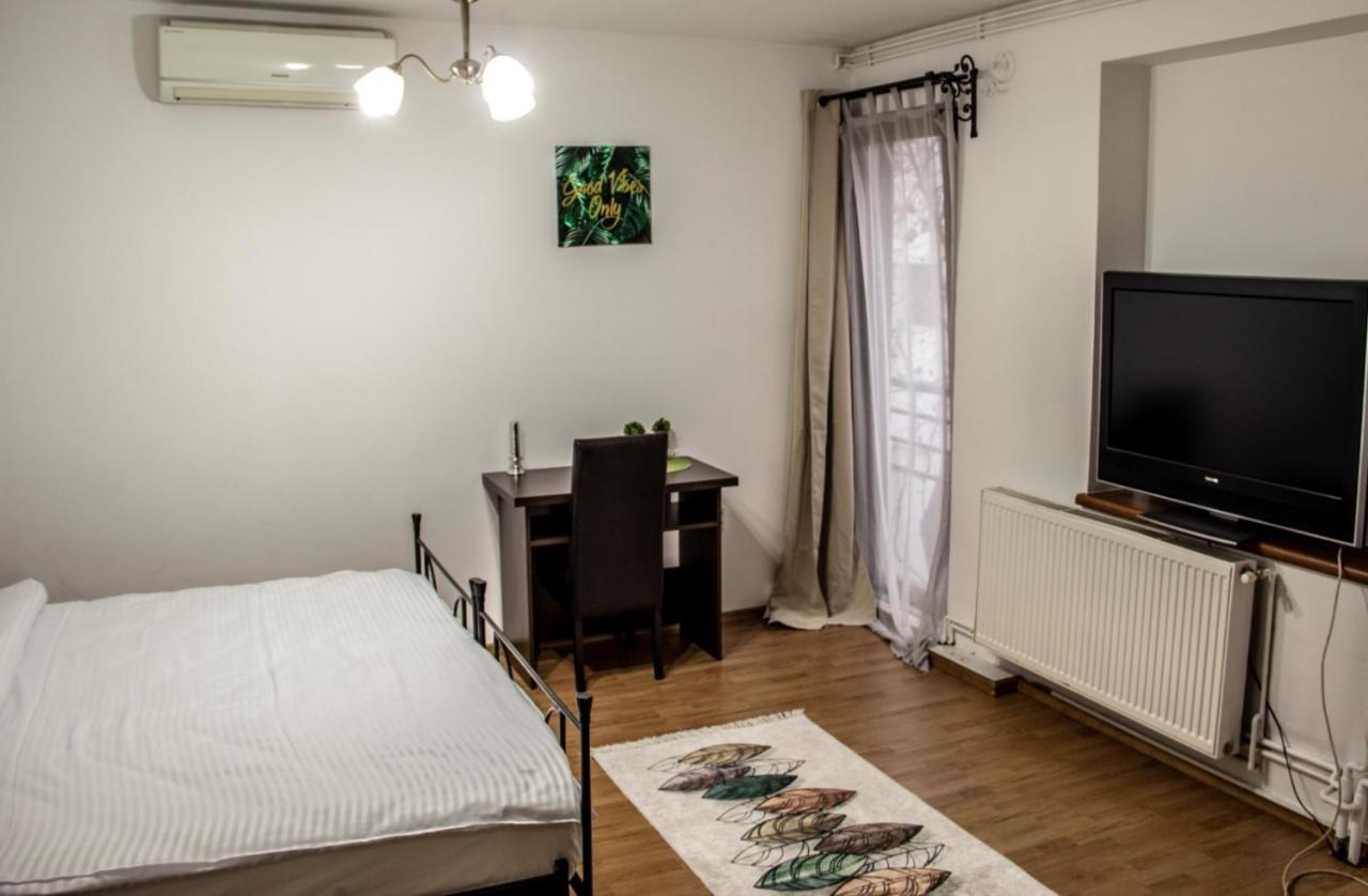 Happy Accomodation Bucharest Exterior photo