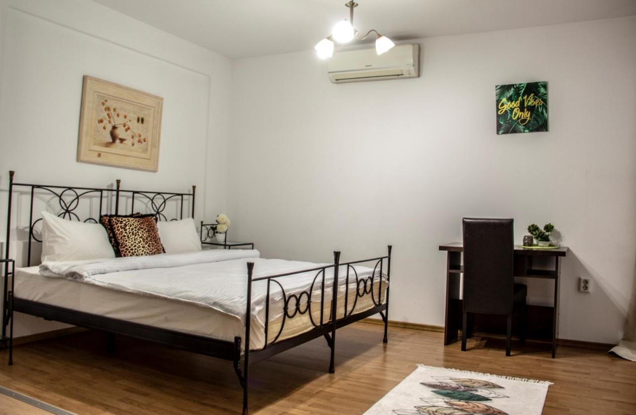 Happy Accomodation Bucharest Exterior photo