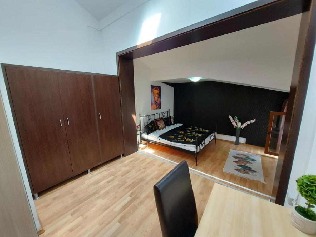 Happy Accomodation Bucharest Exterior photo