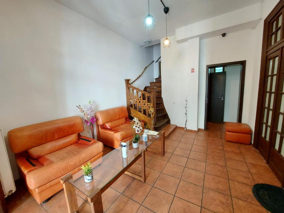 Happy Accomodation Bucharest Exterior photo